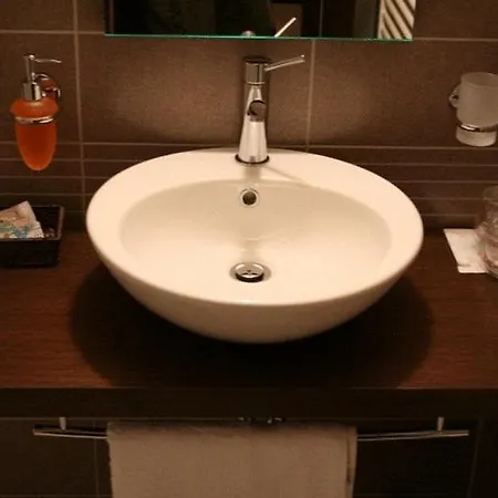 Platinum Guest house 4*